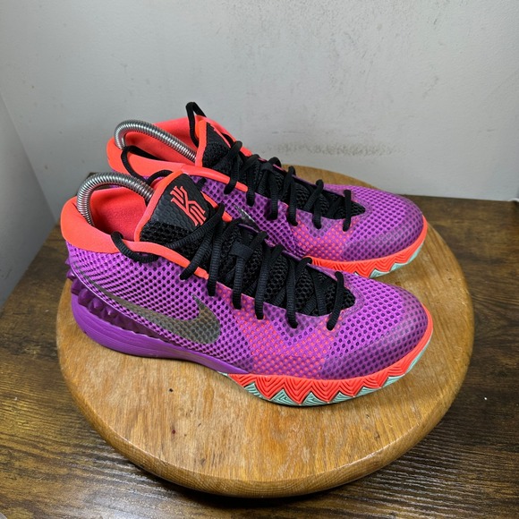 Nike Kyrie 1 Easter Medium Berry Hot Lava Purple Shoes 705277-508 Mens 8.5